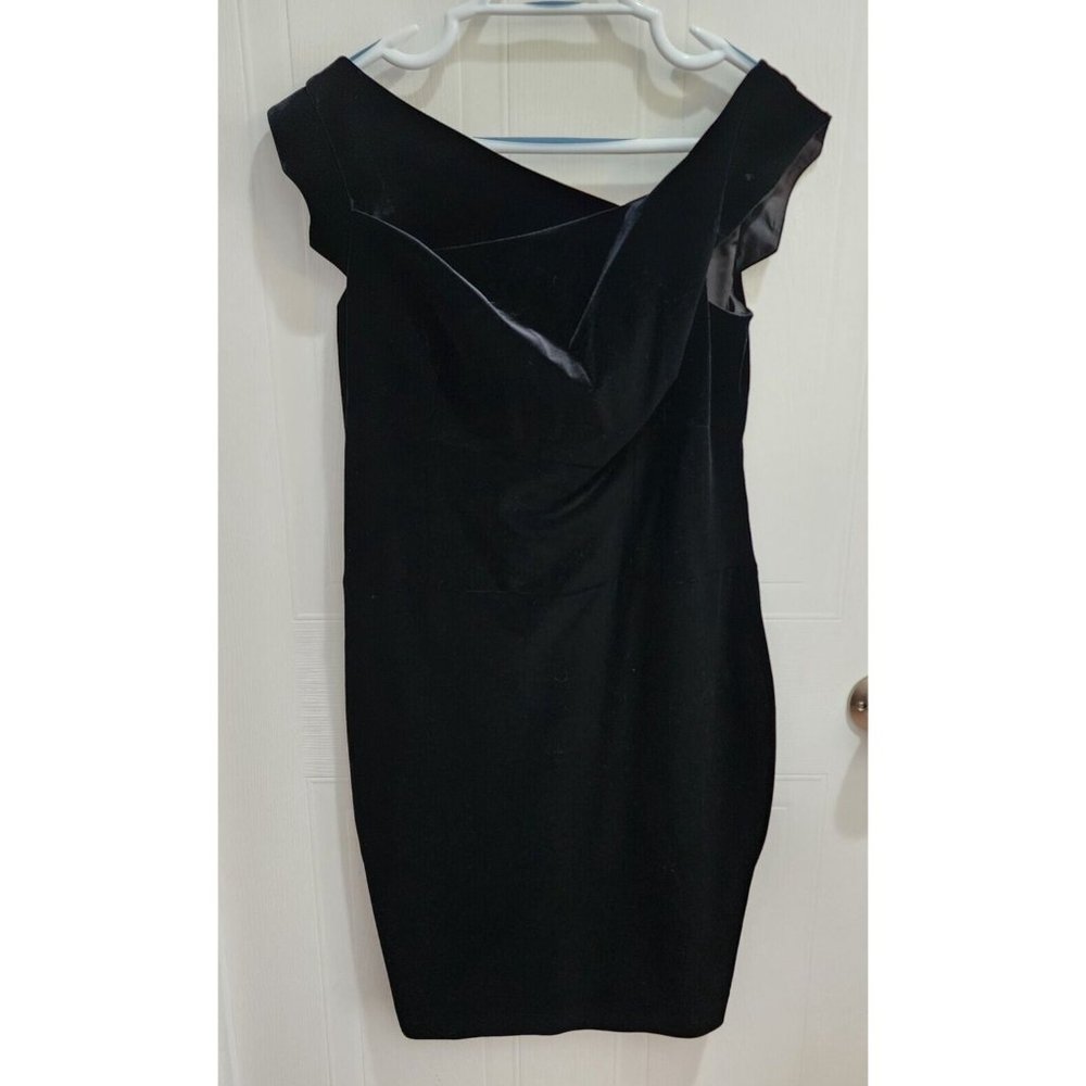 G.I.L.I. Women's Sleeveless Asymmetrical V Neck Black Velvet Cocktail Dress 10P